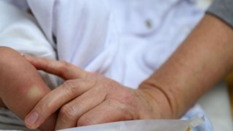 İran'da 3 günlük bir bebekte koronavirüs tespit edildi