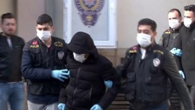 İstanbul'da parti düzenleyen gençlere gözaltı