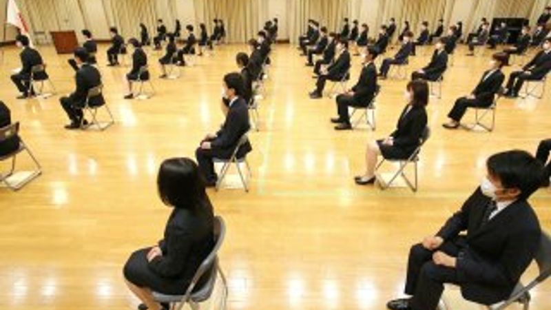 Japonya'da sosyal mesafe kuralı