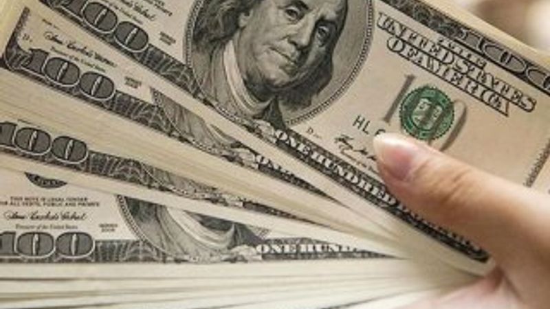 Dolar 6.71 lirayı gördü