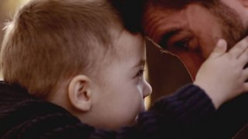 Koronavirüs sarılma hissimizle aramıza girdi