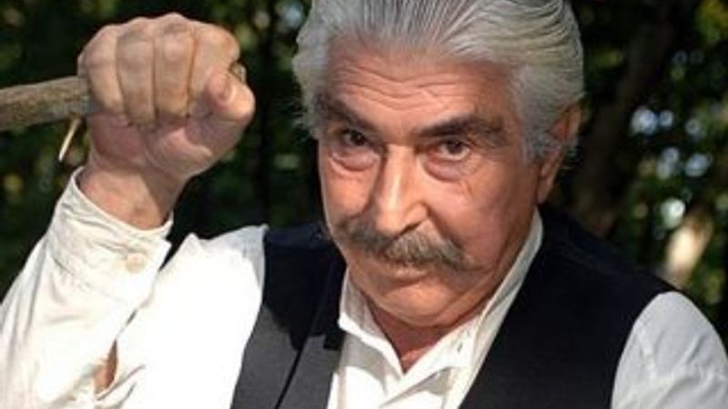 Erdal Özyağcılar, lavaş yaptı