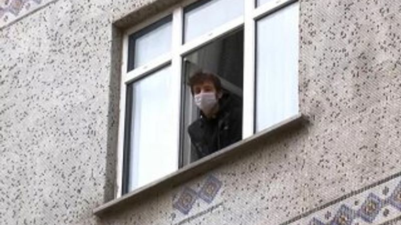 Bağcılar'da hasta ziyareti, apartmanı karantinaya aldırdı