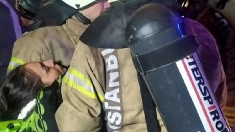 Güngören'de bir dairede doğalgaz patlaması: 4 yaralı