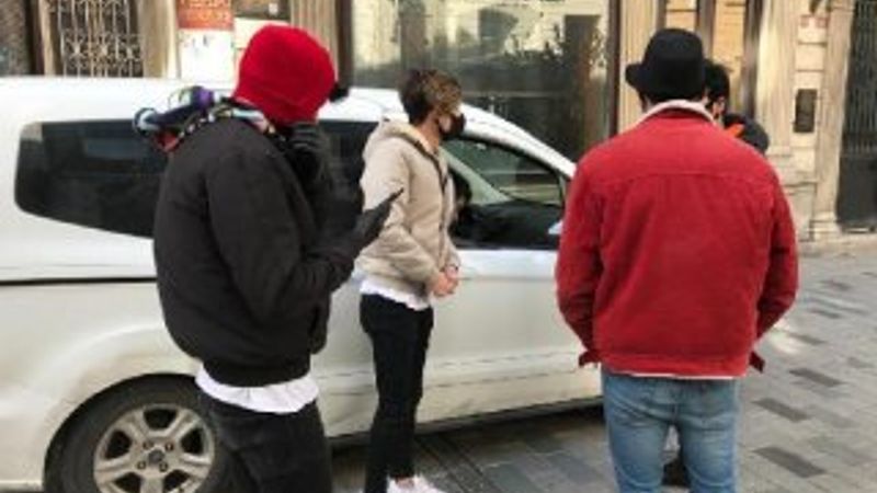 İstanbul'da polis tokalaşanları affetmedi