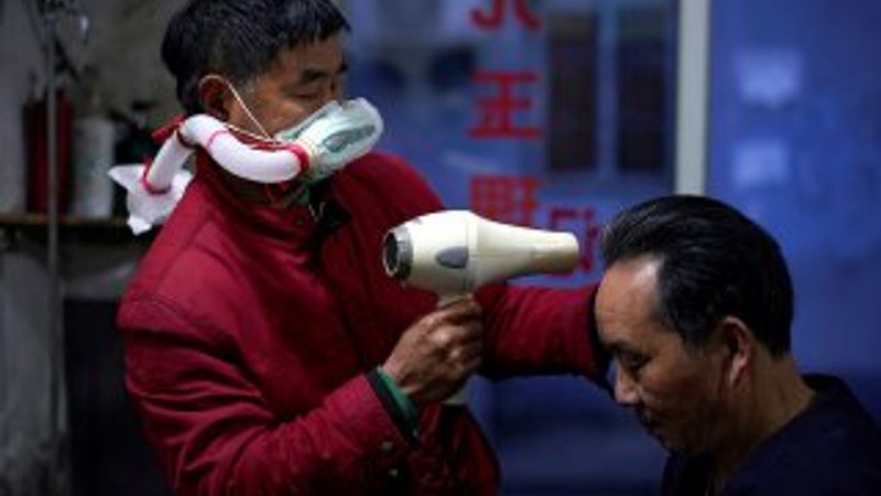 Vuhan'da berberler işbaşı yaptı