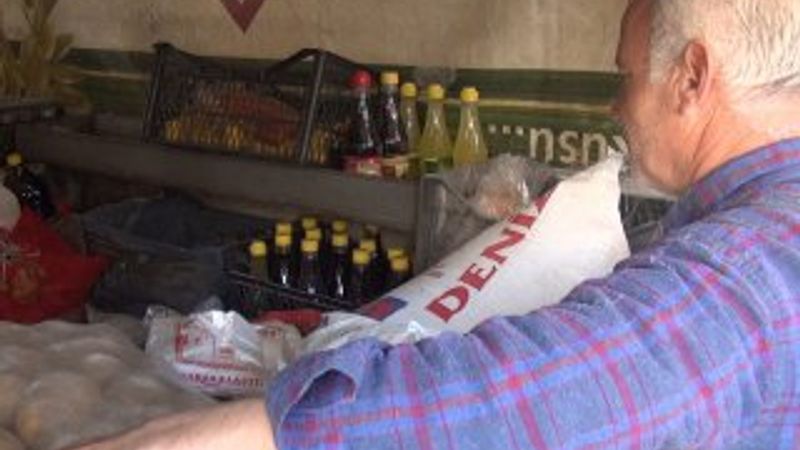 Bursa'da hırsızlar pazarcının arabasını soydu