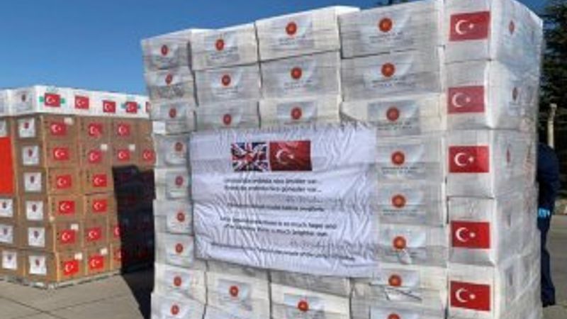 İngiltere'ye ikinci grup sağlık malzemesi gönderildi