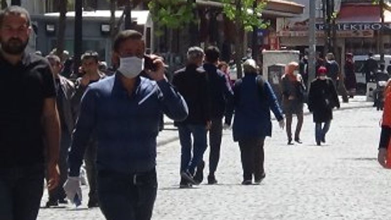 Diyarbakır'da yasak sonrası sokaklar yine doldu