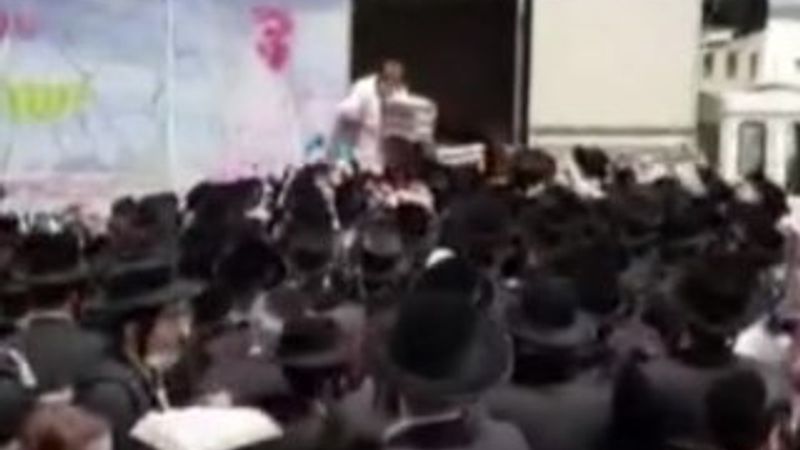 İsrail'de Paskalya yumurtası alma izdihamı