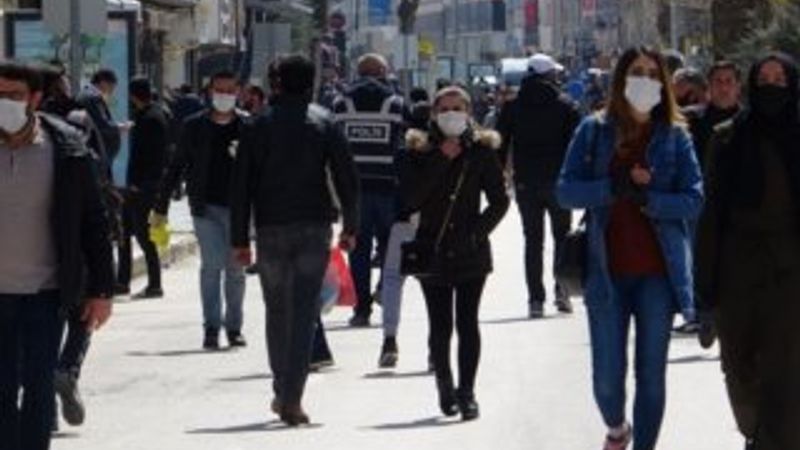 Van'da sosyal mesafe kuralı unutuldu