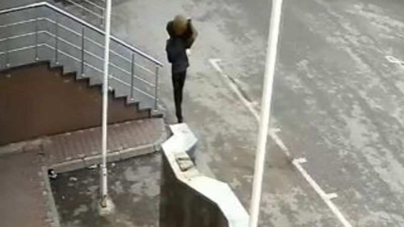 Atatürk büstünü çalan kişilerden 2'si yakalandı