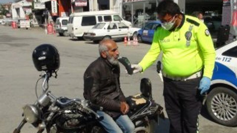 Antalya'da yaşlı adam, alkollü bir şekilde kaza yaptı