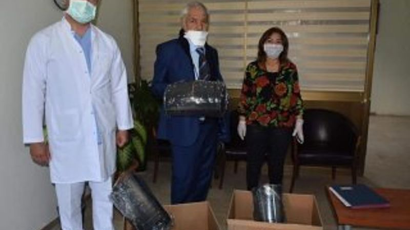 Şehit babasından sağlıkçılara maske desteği