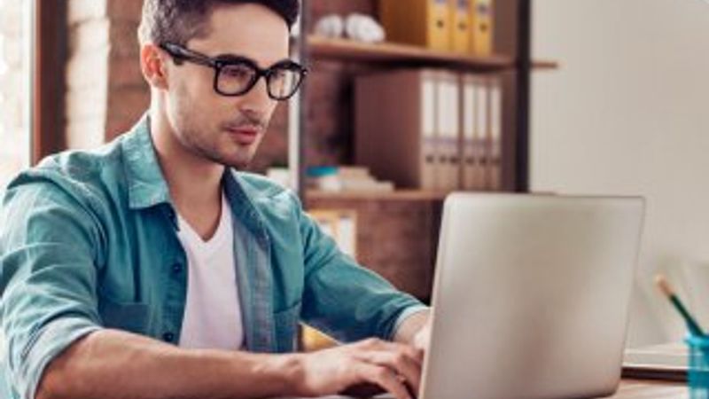 Koronavirüsle evde çalışmanın dayanılmaz hafifliğiyle tanıştık