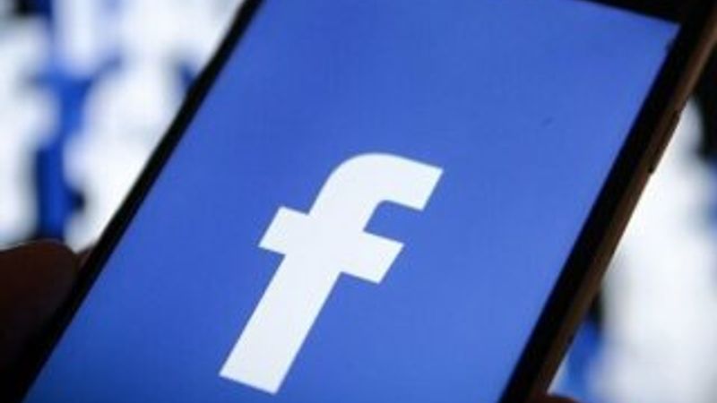 Facebook, sahte koronavirüs haberlerini beğenenleri uyaracak