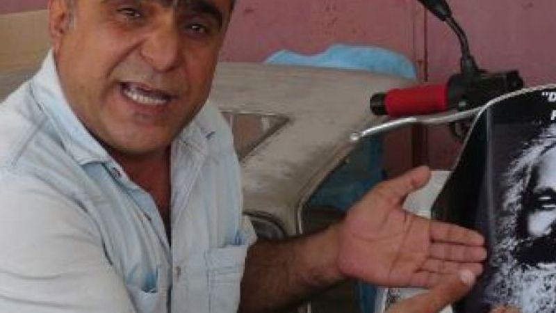 Karl Marks'ın fotoğrafını gören baba sinirlendi
