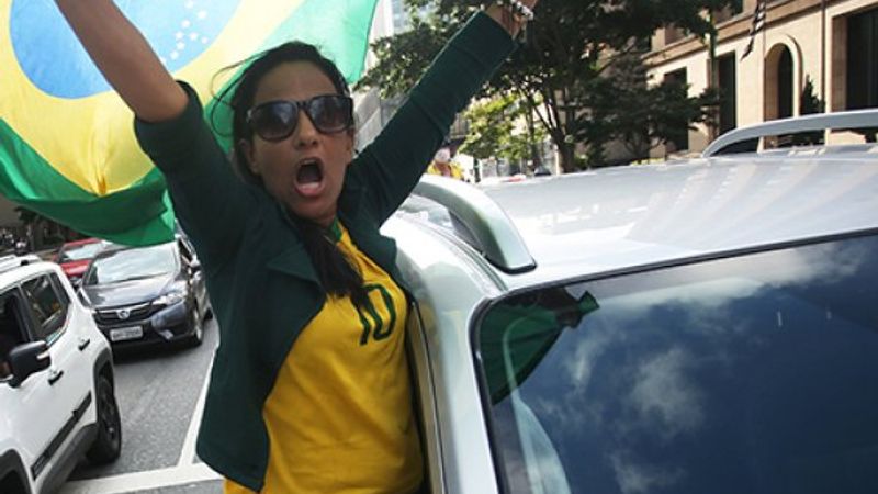 Brezilya'da karantina protestosu