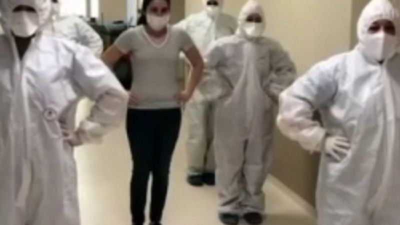 Tuğçe Hemşire koronayı yendi, dans ederek evine döndü