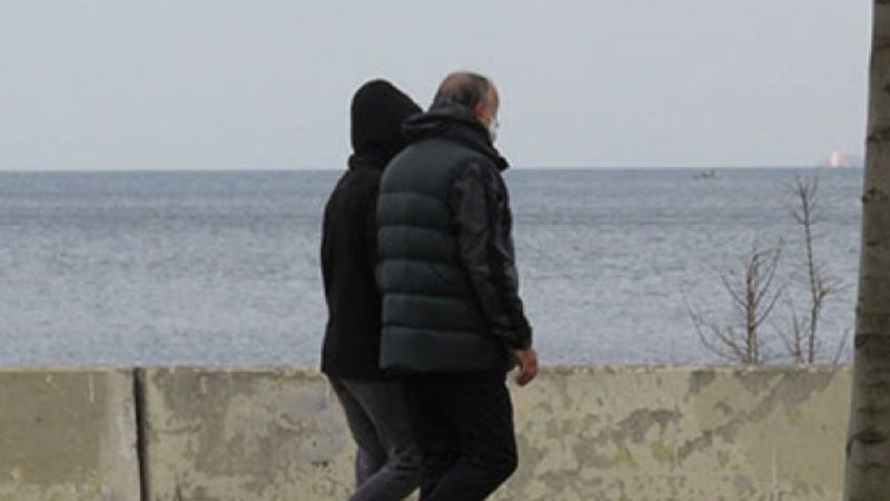 Caddebostan sahilde yasağa rağmen sabah sporuna çıktılar