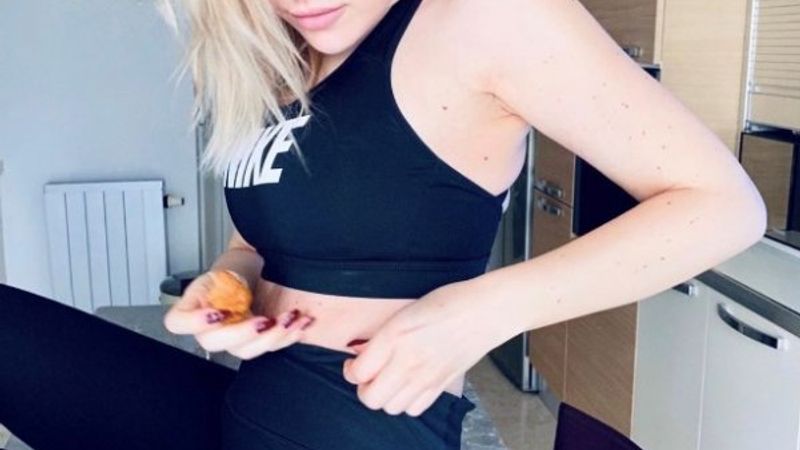 Hadise'den makyajsız paylaşım