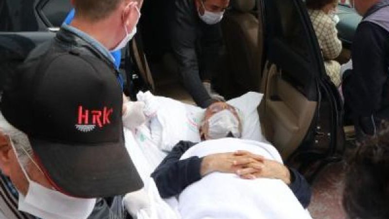 Silahlı saldırıda yaralanan başkan ve eşi evine döndü