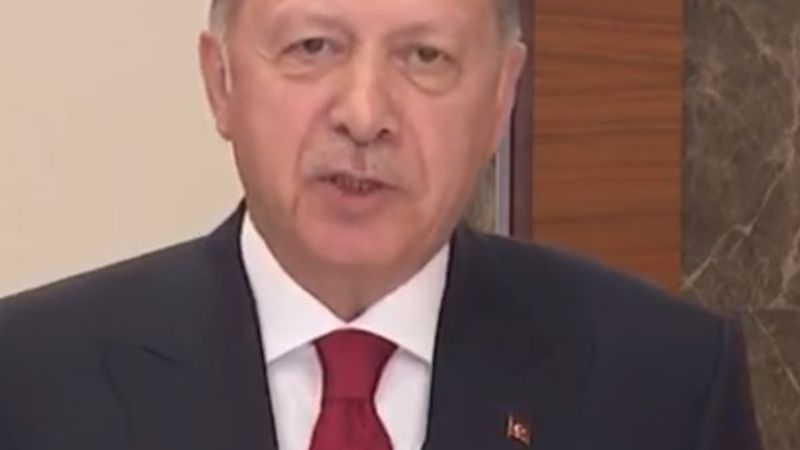 Erdoğan, İstiklal Marşı'nı çocuklarla okudu