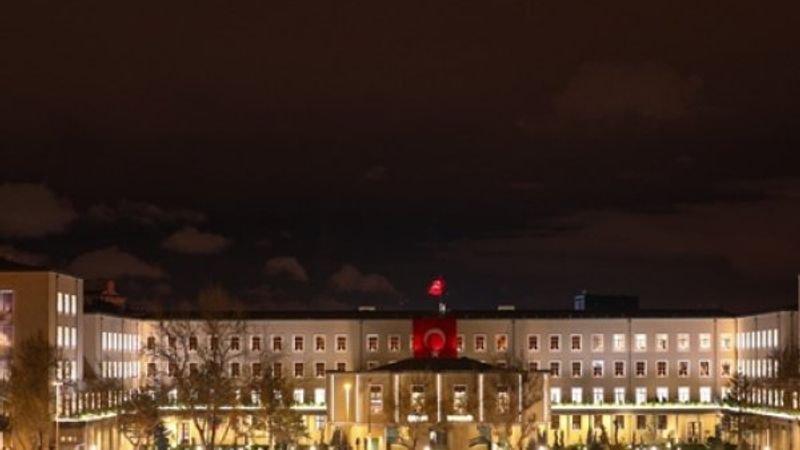 İçişleri Bakanlığı'ndan 'Atatürk resmi yok' iddiasına yalanlama