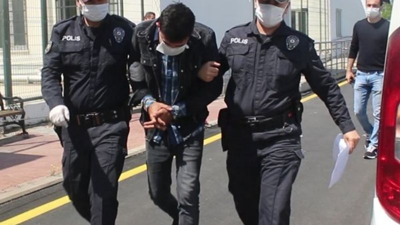 Bekçilerin yakaladığı 'sahte komiser' ev hapsi aldı