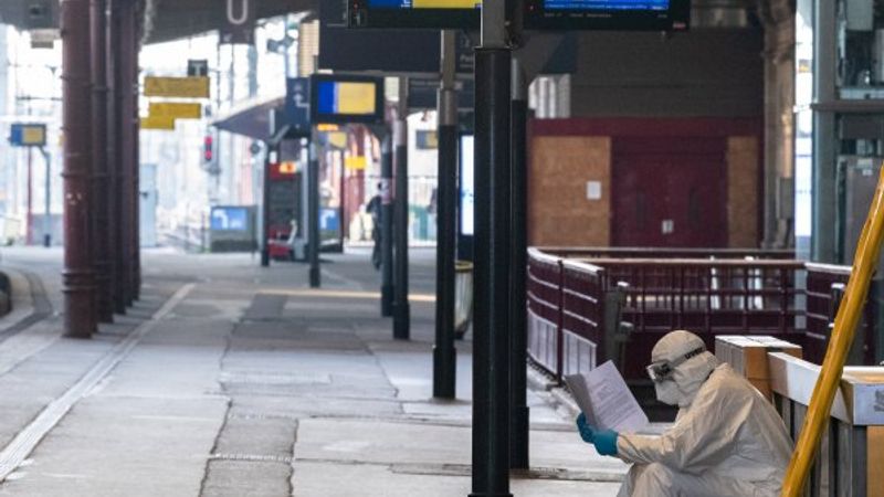 Fransa'da korona ölümleri 22 bin 856 oldu