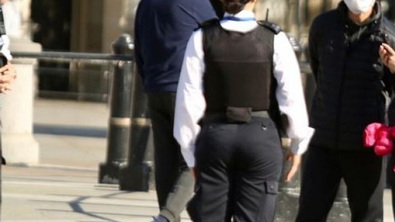 İngiltere'de koronadan ölenlerin sayısı 21 bin 92 oldu