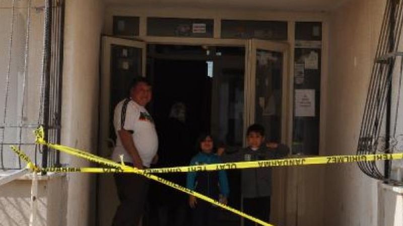 Yaşlı adam evinde karantinadayken hayatını kaybetti