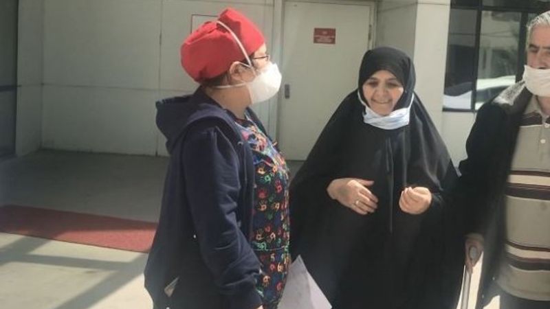 Kastamonu’da yaşlı çift el ele taburcu oldu