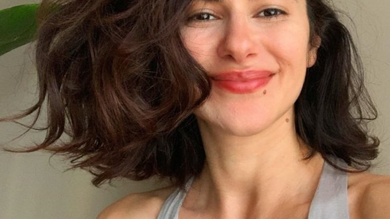 Nesrin Cavadzade, saçını kazıtmayı düşünüyor