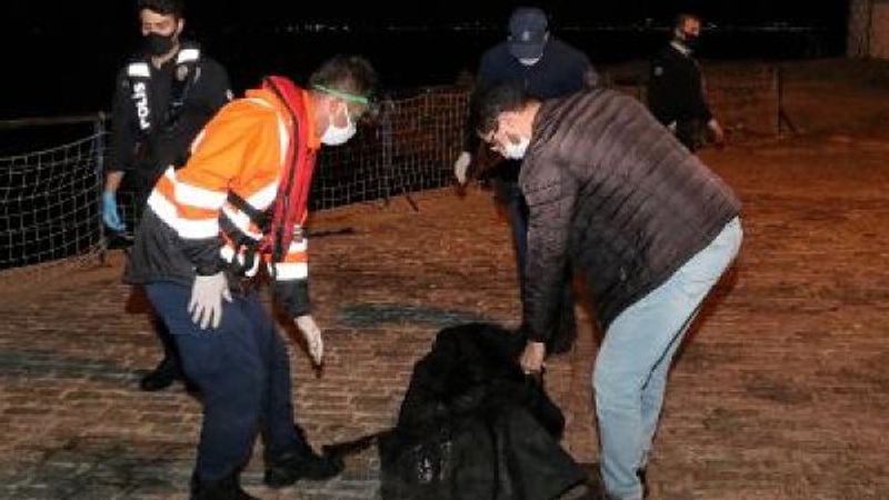 Fotoğraf çektirmek isteyen kadın denize düşerek öldü