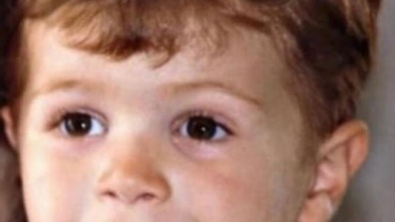 Oğulcan Engin, çocukluk fotoğrafını paylaştı