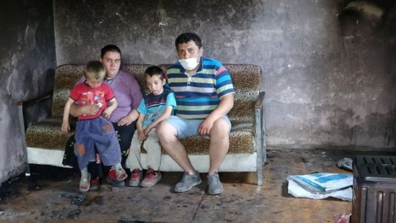 Çakmakla oynayan 3 yaşındaki çocuk evi yaktı