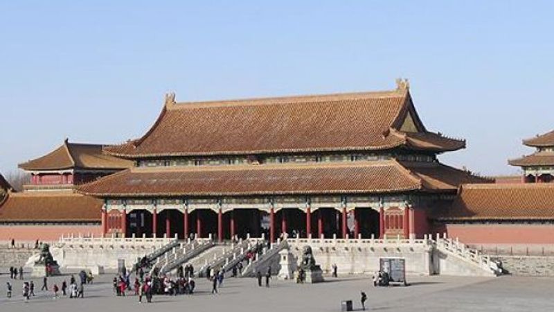Çin'deki dünyanın en büyük sarayı ziyarete açılıyor