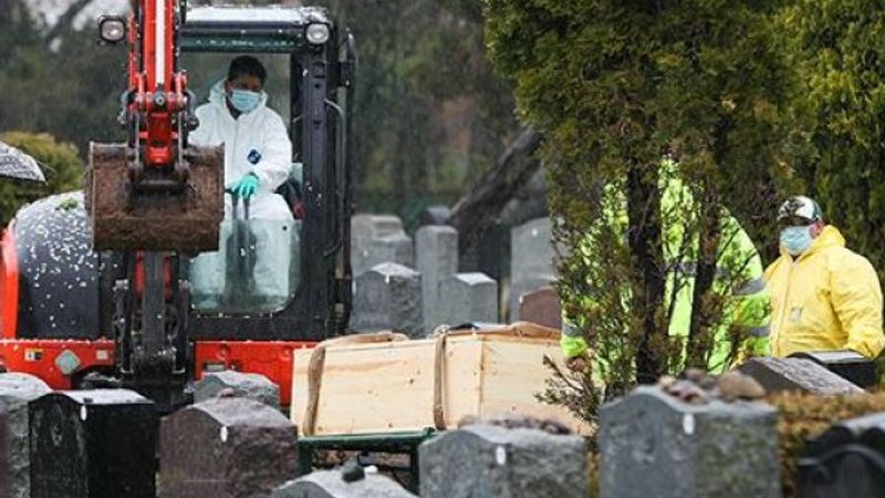 ABD'de korona bilançosu ağırlaşıyor: 61 bin 5 ölüm