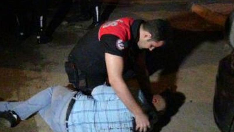 Ablasıyla boşanma aşamasında olan eniştesini bıçakladı