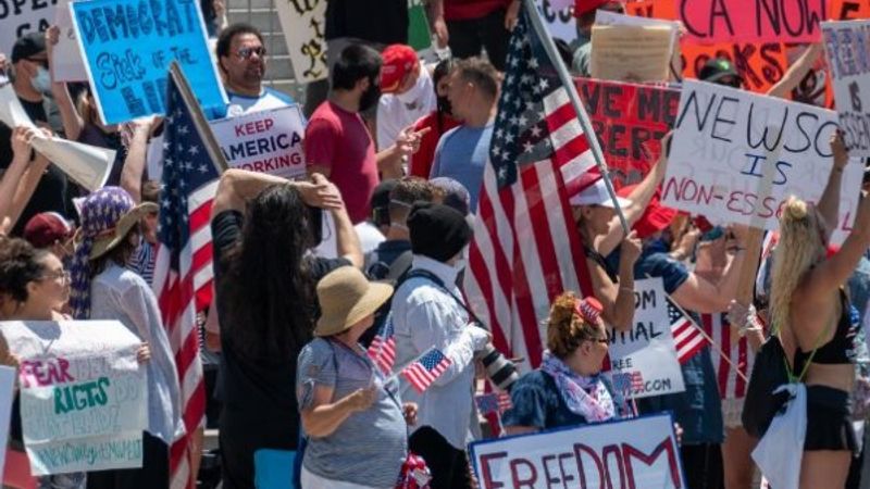 ABD’de binlerce kişiden ‘evde kal’ karşıtı protesto
