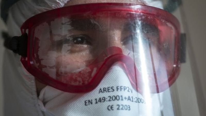 AA ekibi İstanbul'da, sağlıkçıların bir gününü takip etti