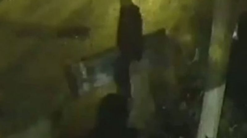 İstanbul’da kapı hırsızlığı kamerada