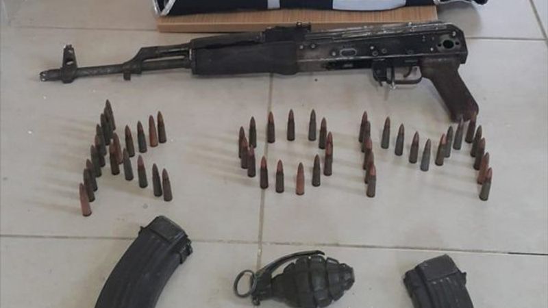 Adana'da tutuklunun evinden kalaşnikof ve el bombası çıktı
