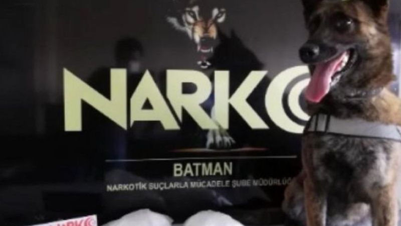 Aracın çamurluğuna uyuşturucu gizlemişler