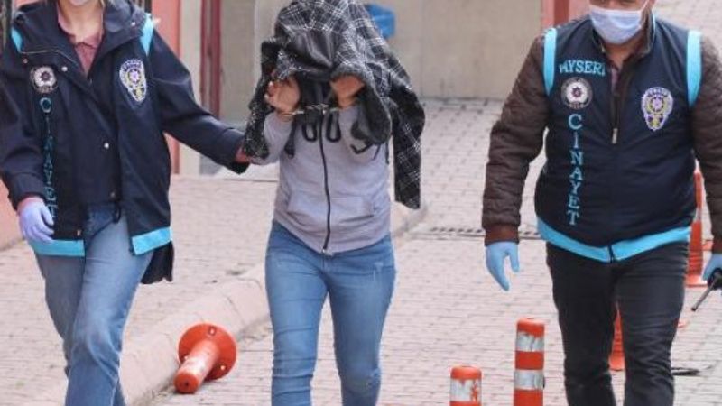 Kayseri'de birlikte yaşadığı adamı öldürdü