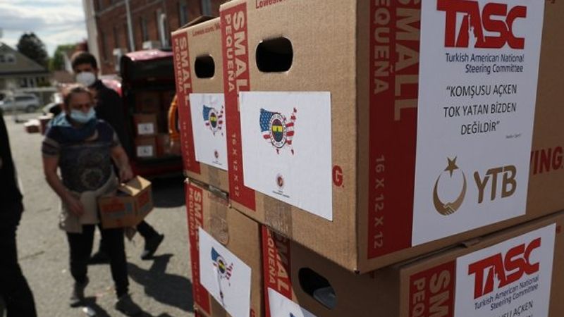 ABD'de virüsten etkilenen Türk ailelere yardım sürüyor