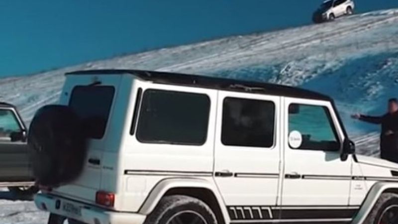 AMG G63, zorlu arazide Lexus LX 570 ve VW Touareg'e karşı