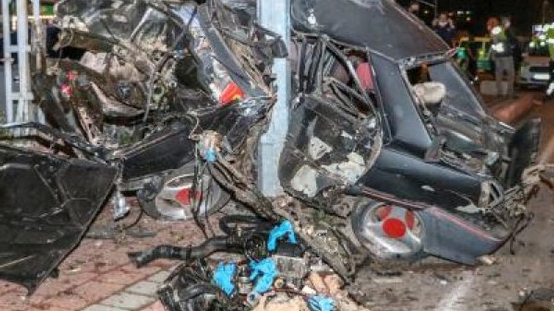 Antalya'da cezaevinden izinli çıkan kişi, kazada öldü