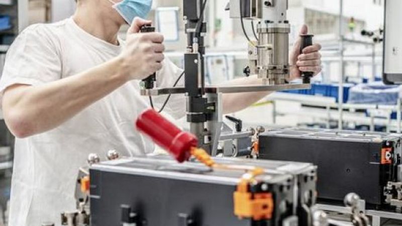 Ana fabrikalar 11 Mayıs'ta açılıyor